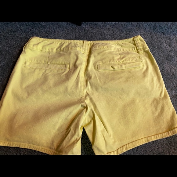 Shorts - Picture 4 of 4
